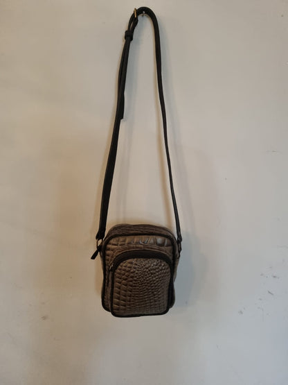 BOLSA TIRACOLO PEQUENA 2 BOLSOS COURO CROCO VERDE MILITAR